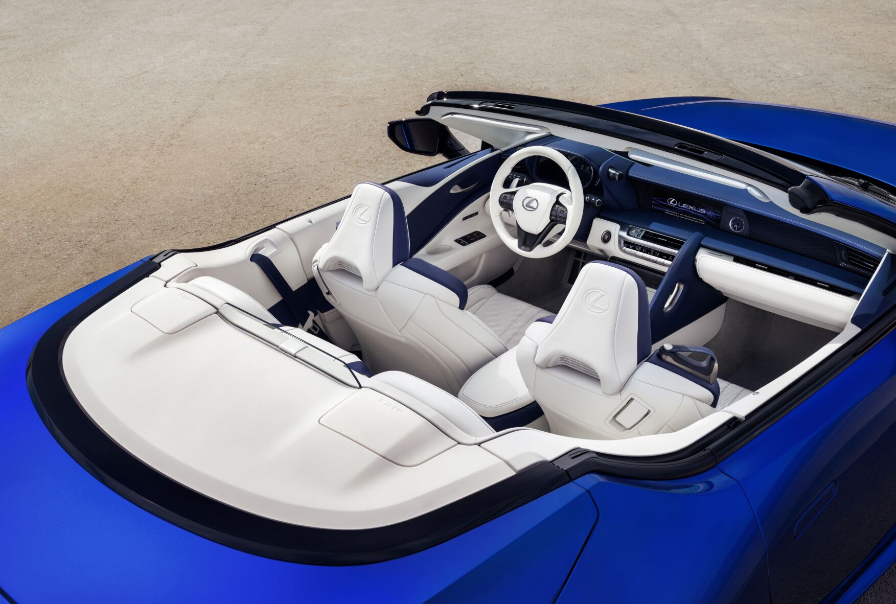 lexus2021lc500conv.0822c.jpg